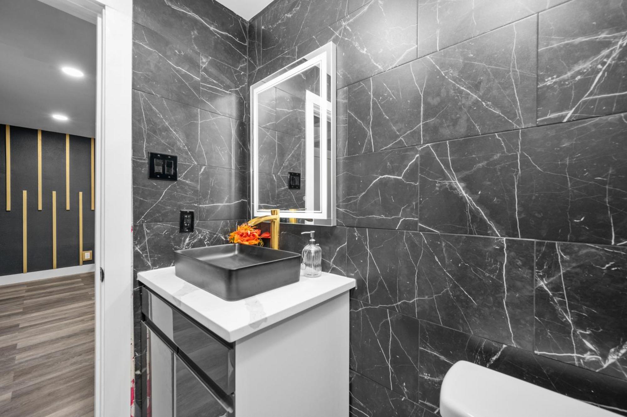 Modern 2Br City Center Getaway With Free Park Houston Exteriér fotografie