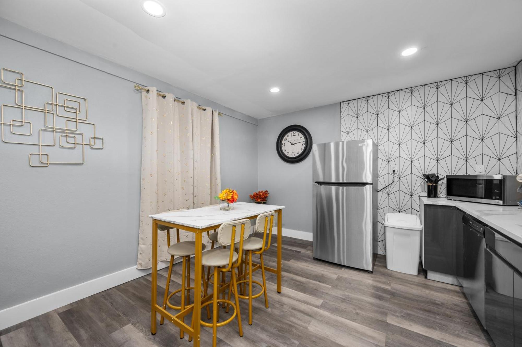 Modern 2Br City Center Getaway With Free Park Houston Exteriér fotografie